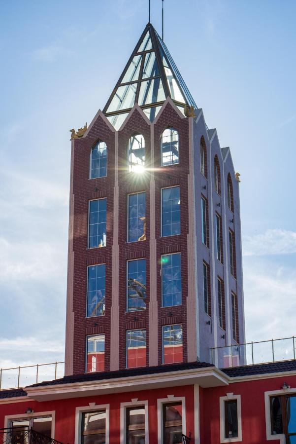 Alchemist Residence Von Goldenburg Belashtitsa エクステリア 写真