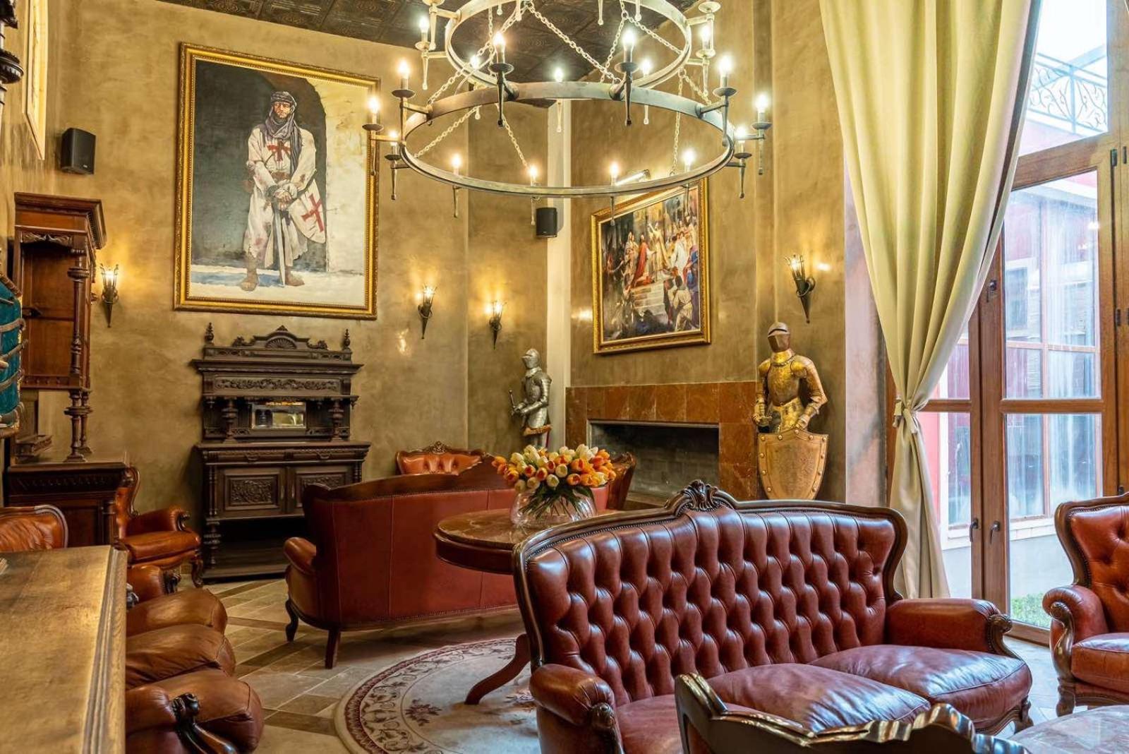 Alchemist Residence Von Goldenburg Belashtitsa エクステリア 写真