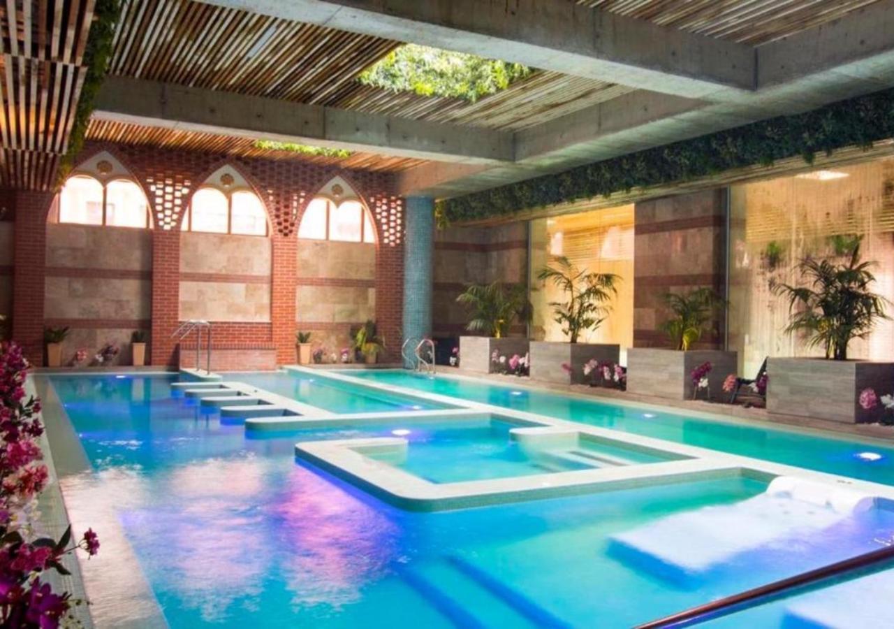 Alchemist Residence Von Goldenburg Belashtitsa エクステリア 写真