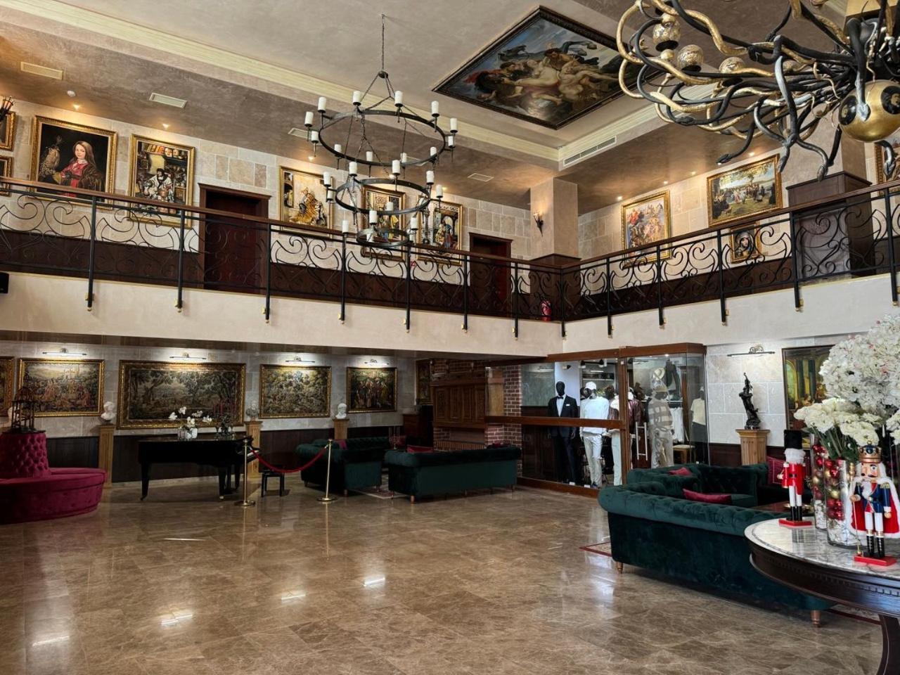 Alchemist Residence Von Goldenburg Belashtitsa エクステリア 写真